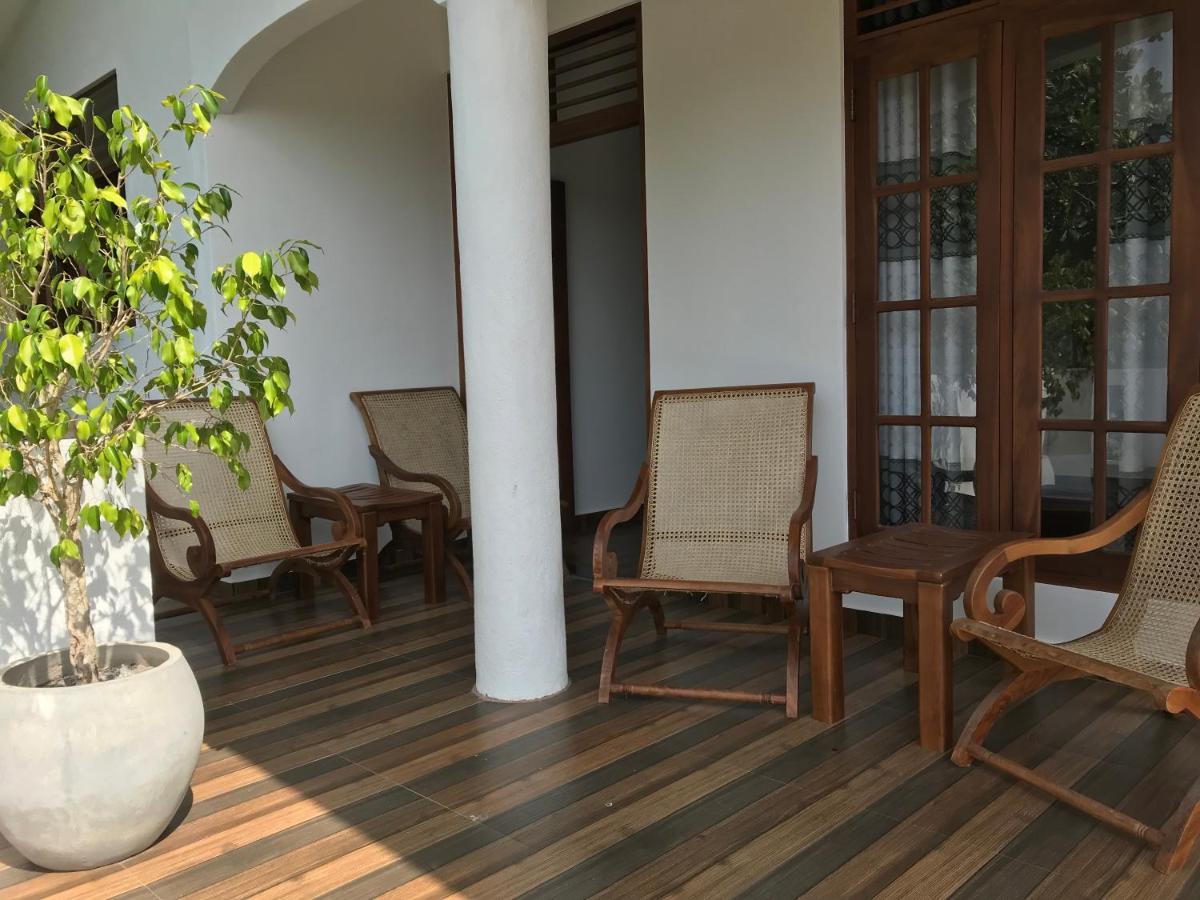 Apartamento The Dalawella Porch House Galle Exterior foto